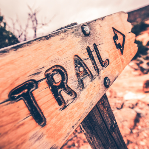 Wooden Trail Sign panneau trail